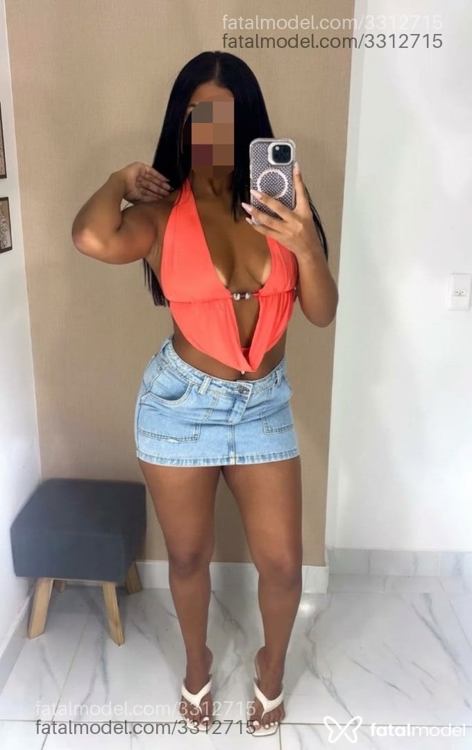 Acompanhante mulher morena (o) de olhos castanhos - Cauanny Santos