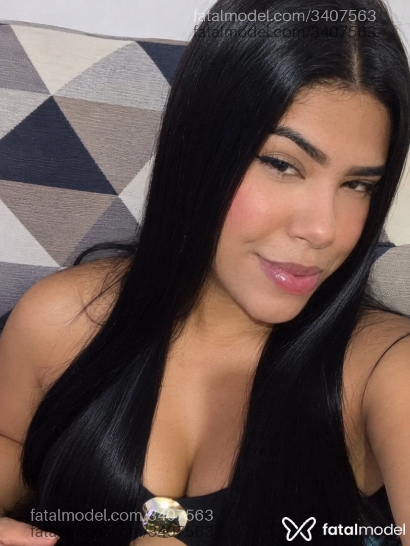 Acompanhante mulher morena (o) de olhos castanhos - Cristina