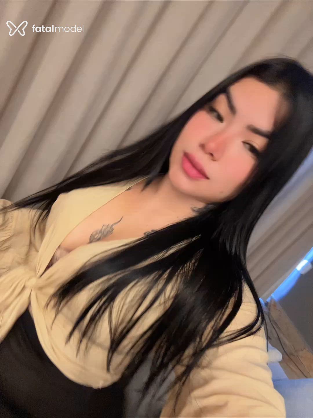 Acompanhante mulher morena (o) de olhos castanhos - Sofia Kiara