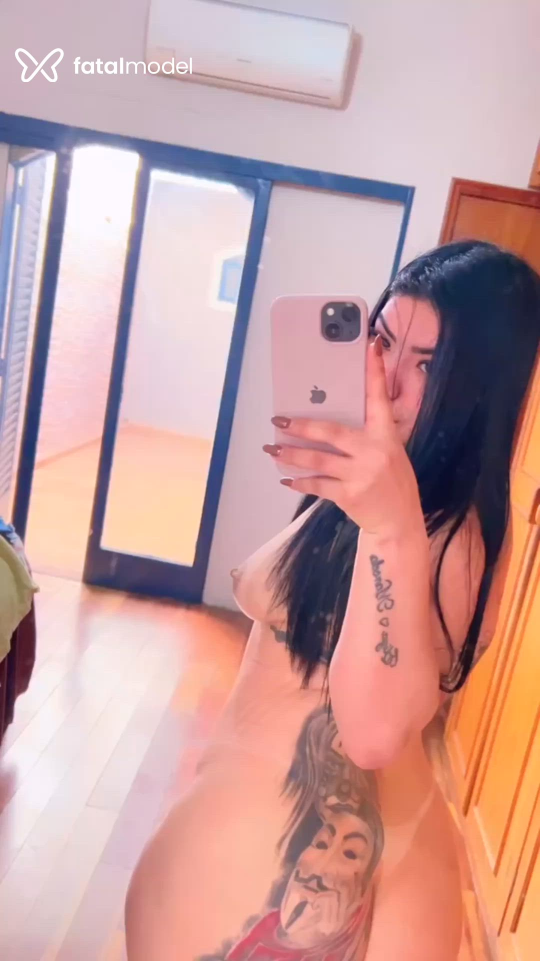 Acompanhante mulher morena (o) de olhos castanhos - Sofia Kiara