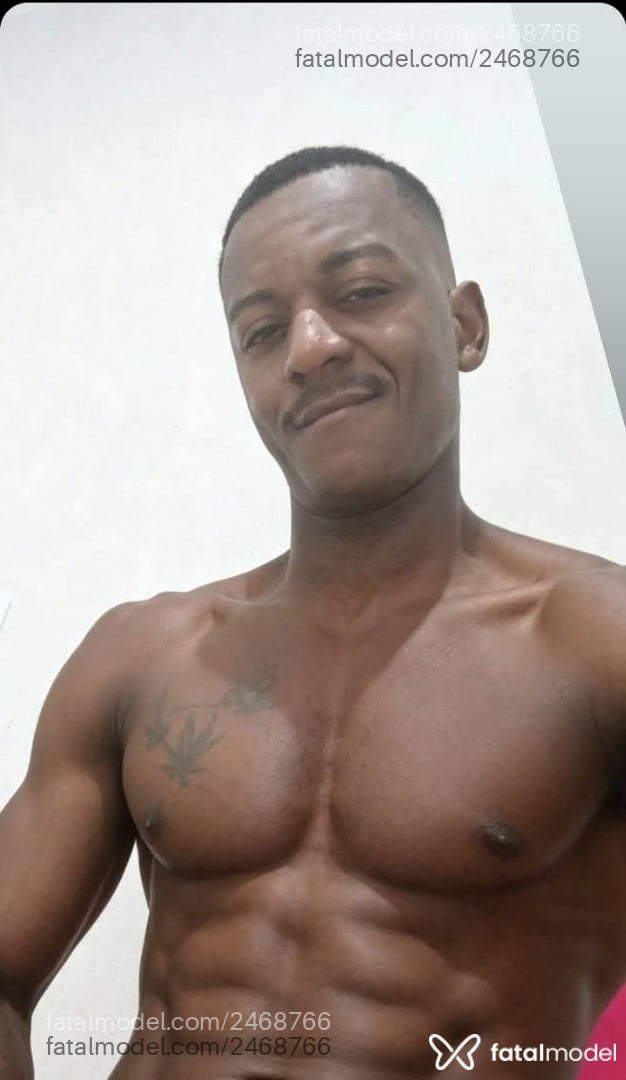 Acompanhante homem morena (o) de olhos pretos - Realizadodeprazer