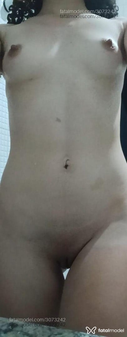 Acompanhante mulher morena (o) de olhos castanhos - Melissa