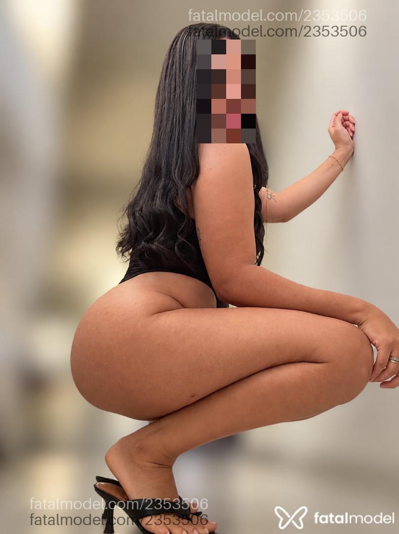 Acompanhante mulher morena (o) de olhos pretos - Paula Iroc