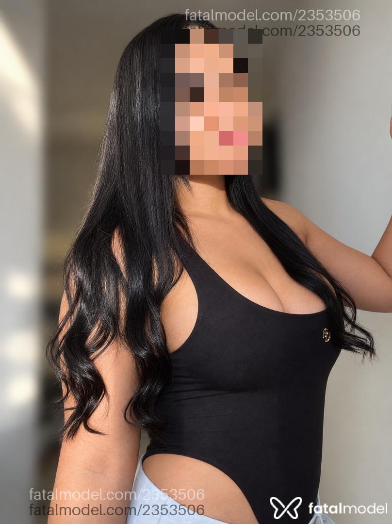 Acompanhante mulher morena (o) de olhos pretos - Paula Iroc