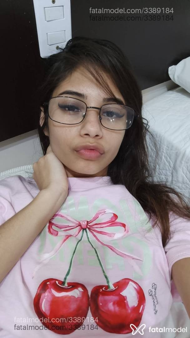 Acompanhante mulher morena (o) de olhos castanhos em Virtual - Dahiah