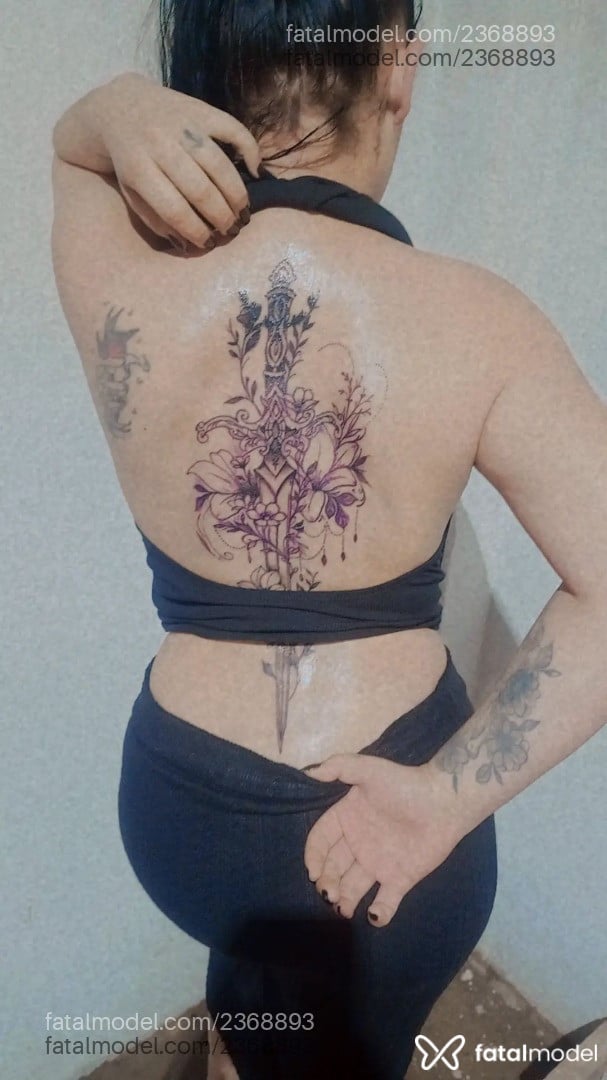 Acompanhante mulher ruiva (o) de olhos castanhos - Ruivatop