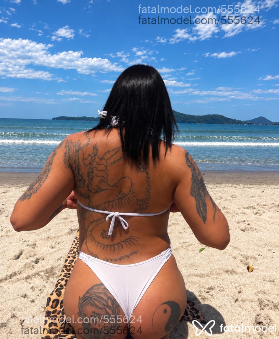 Acompanhante mulher trans morena (o) de olhos castanhos - Luana Caiçara