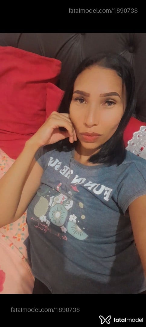 Acompanhante mulher morena (o) de olhos verdes - Bruninha