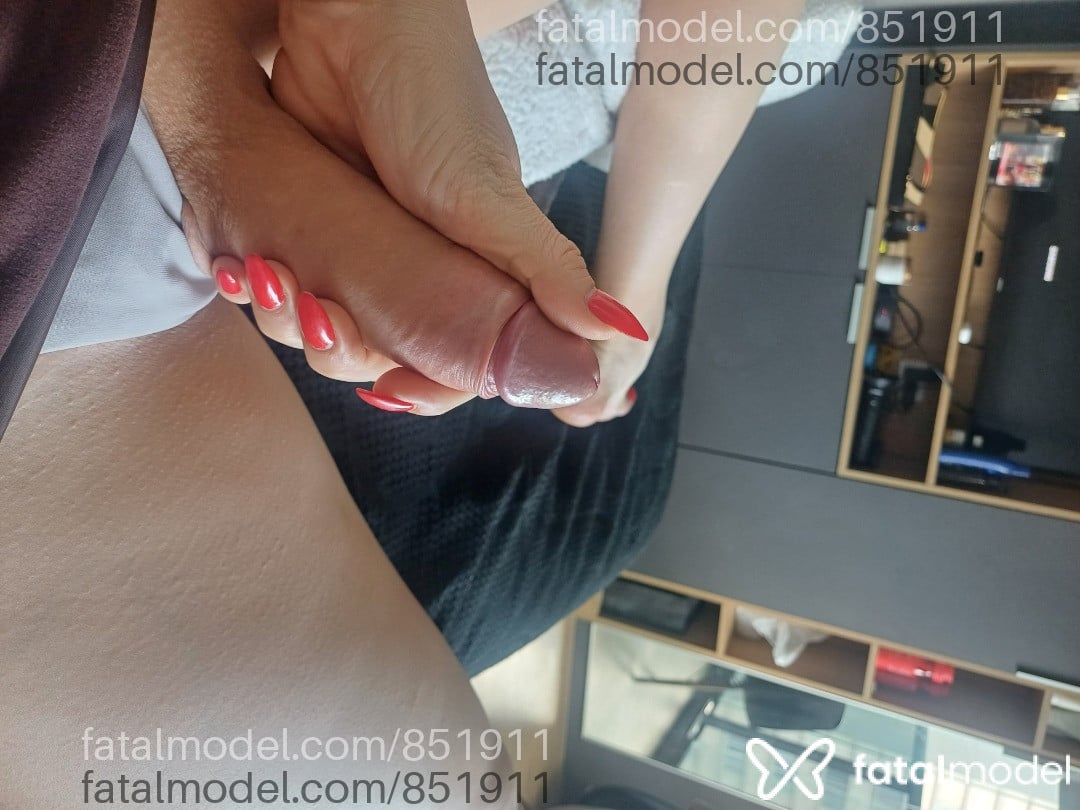 Acompanhante mulher trans com cabelo castanho de olhos castanhos - Bruna Colombo