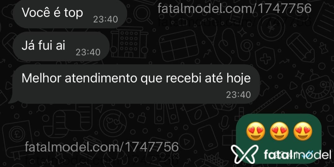Acompanhante homem com cabelo castanho de olhos verdes - Novinhasubmissa