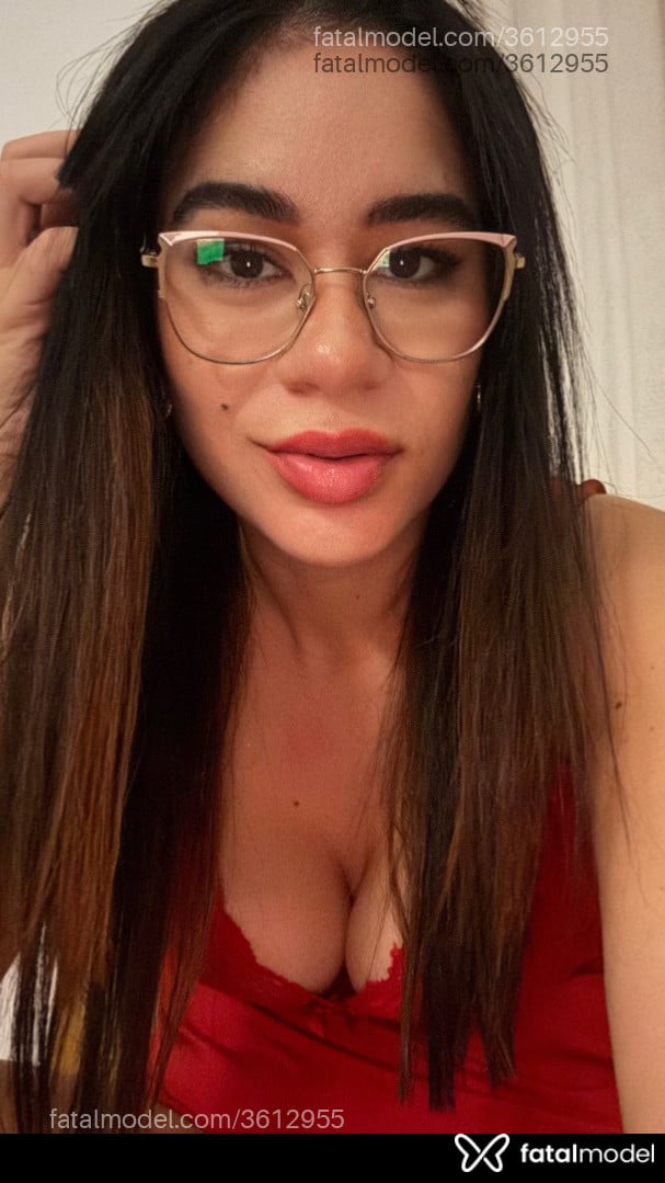 Acompanhante mulher morena (o) de olhos castanhos - Fernanda