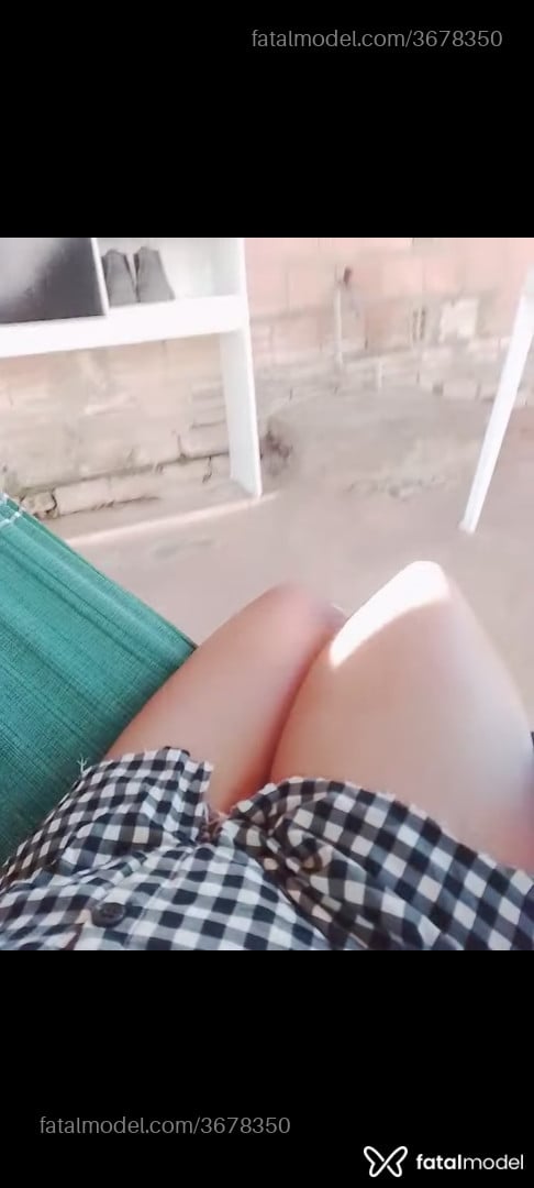 Acompanhante mulher morena (o) de olhos pretos - Annie