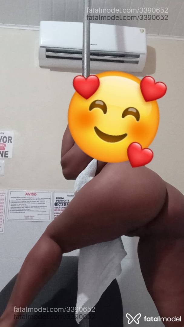 Acompanhante mulher morena (o) de olhos pretos - Samantha