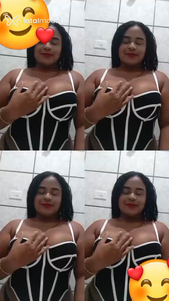 Acompanhante mulher morena (o) de olhos pretos - Samantha Acompanhante mulher morena (o) de olhos pretos - Samantha