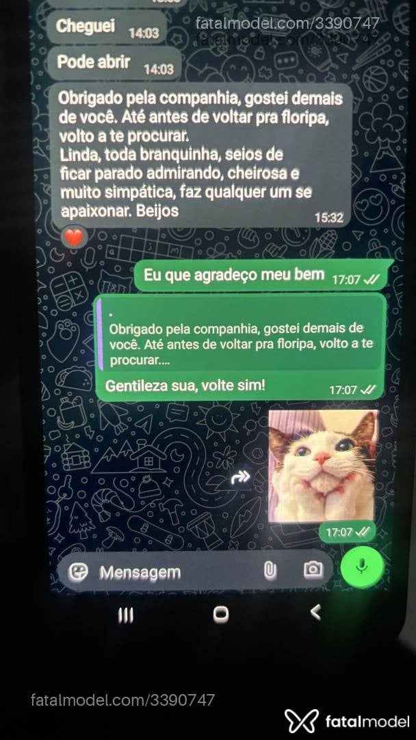 Acompanhante mulher loira (o) de olhos verdes - Mel