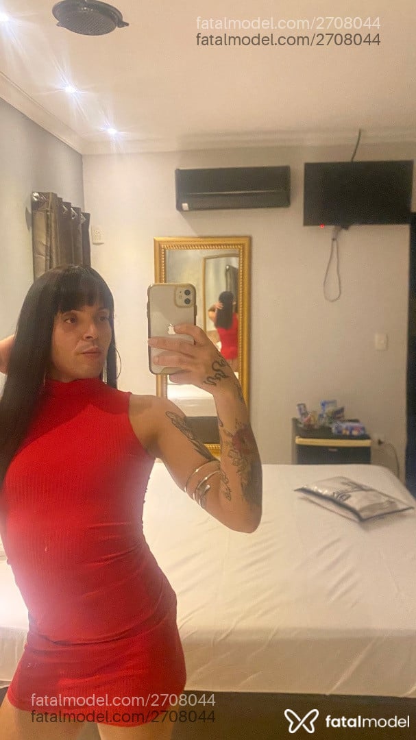 Acompanhante mulher trans morena (o) de olhos castanhos - Sophia