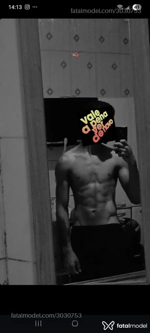 Acompanhante homem morena (o) de olhos mel - Atrheuspvh