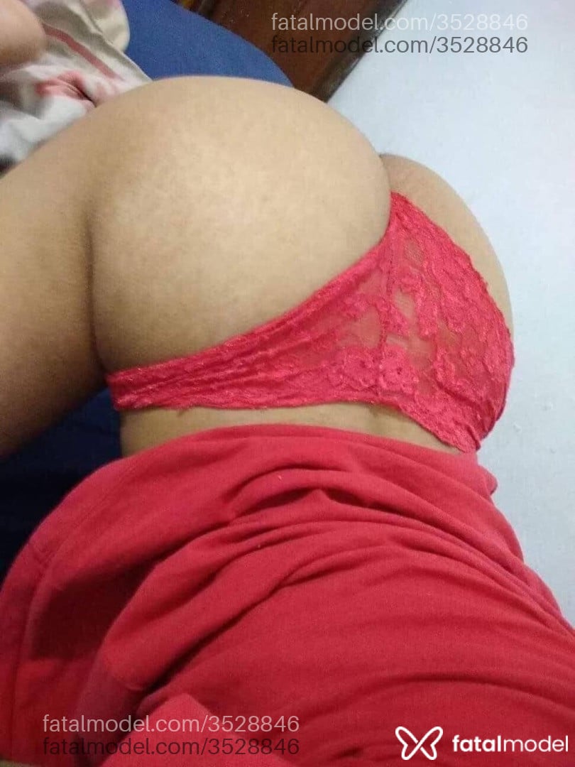 Acompanhante mulher trans ruiva (o) de olhos castanhos - Rayssa Jhenifer