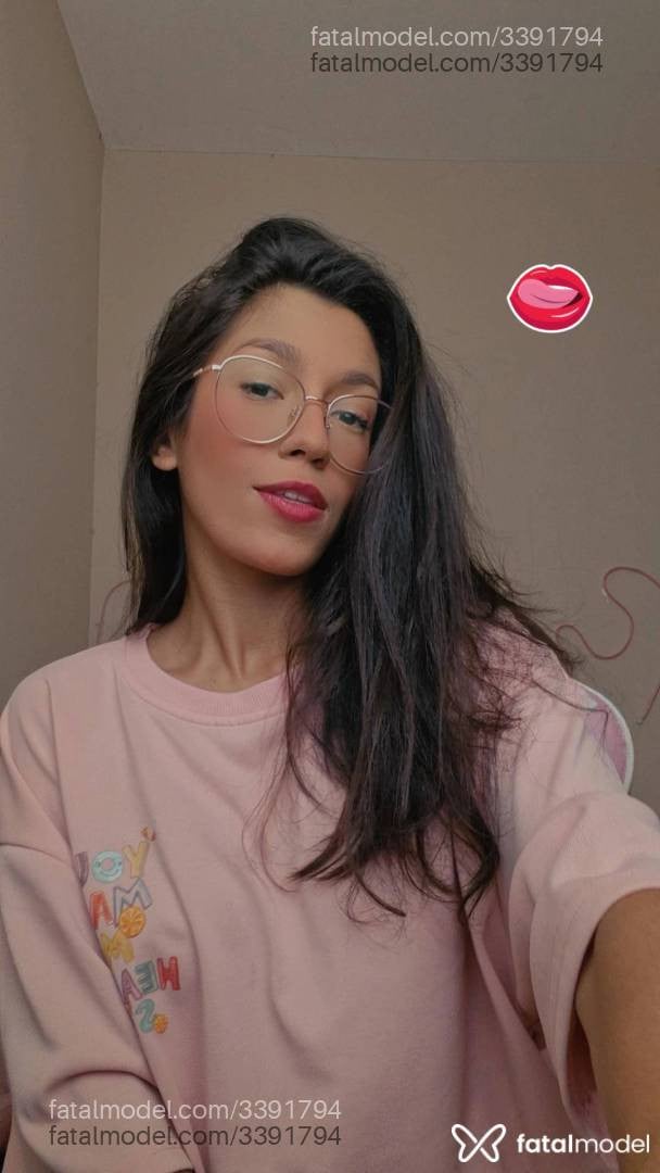 Acompanhante mulher morena (o) de olhos castanhos - Ártemis Acompanhante mulher morena (o) de olhos castanhos - Ártemis
