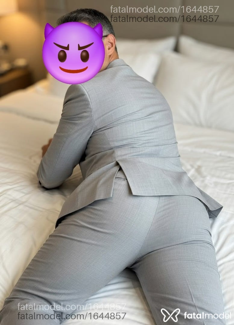 Acompanhante homem morena (o) de olhos castanhos - Danilo