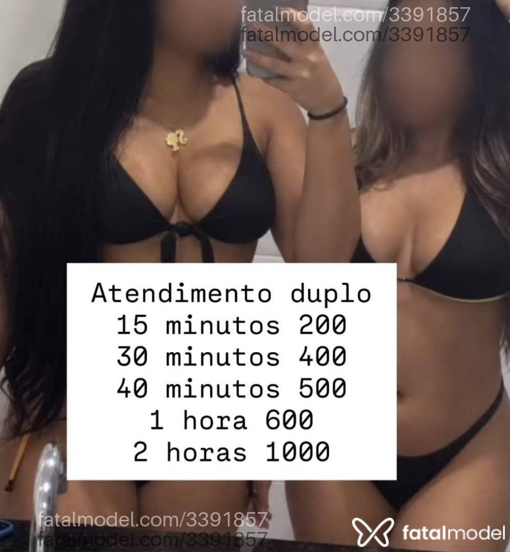 Acompanhante mulher com cabelo colorido de olhos castanhos - Mirelle