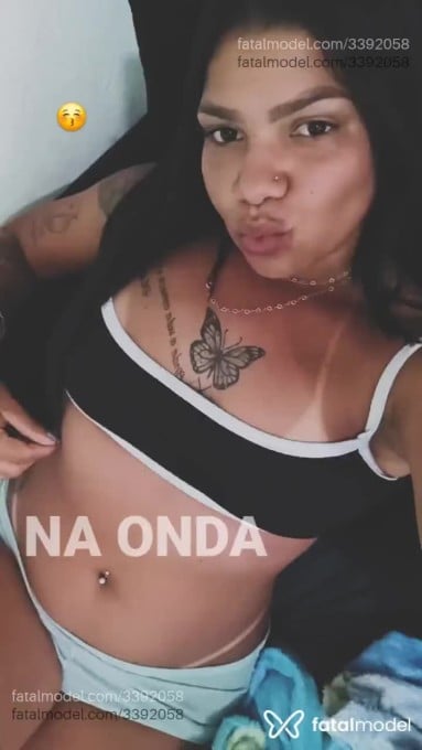 Acompanhante mulher morena (o) de olhos pretos - Melissa