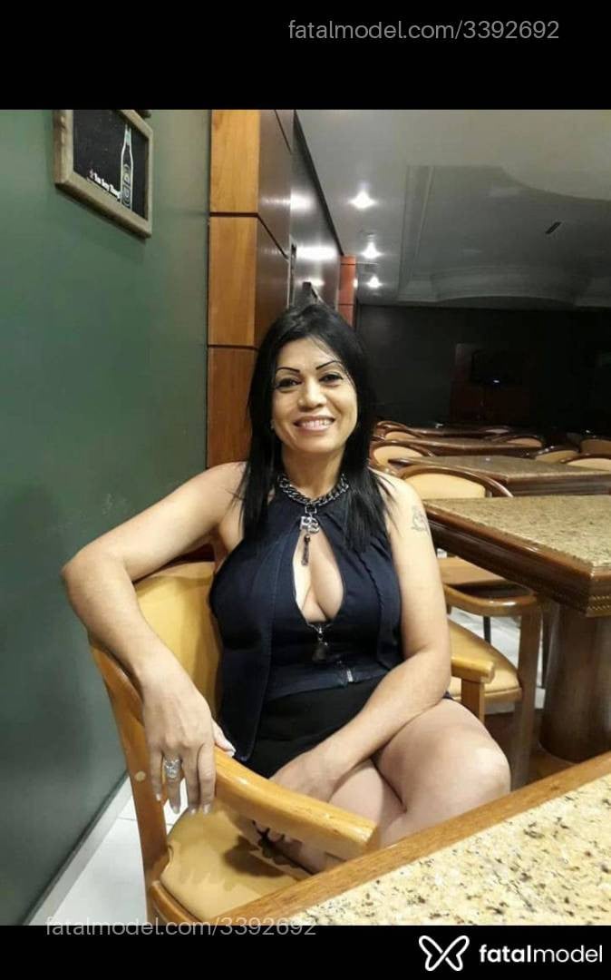 Acompanhante mulher morena (o) de olhos pretos - Elis Maravilhosa