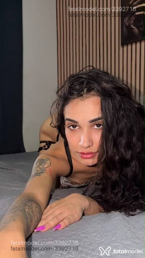 Acompanhante mulher morena (o) de olhos castanhos em Uberlândia - Bia