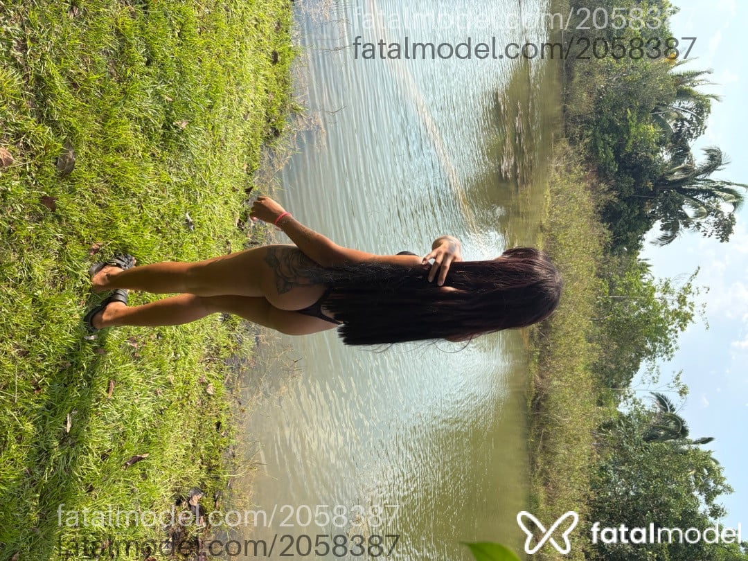 Acompanhante mulher trans loira (o) de olhos castanhos - Rhayssa