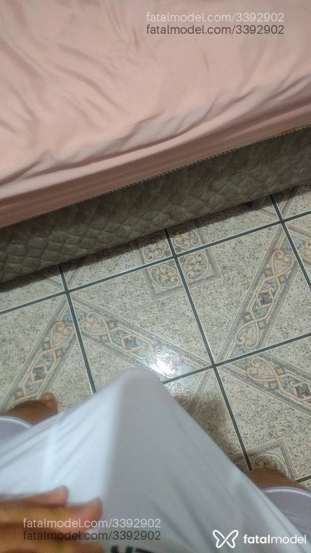 Acompanhante homem com cabelo castanho de olhos castanhos - Roberto