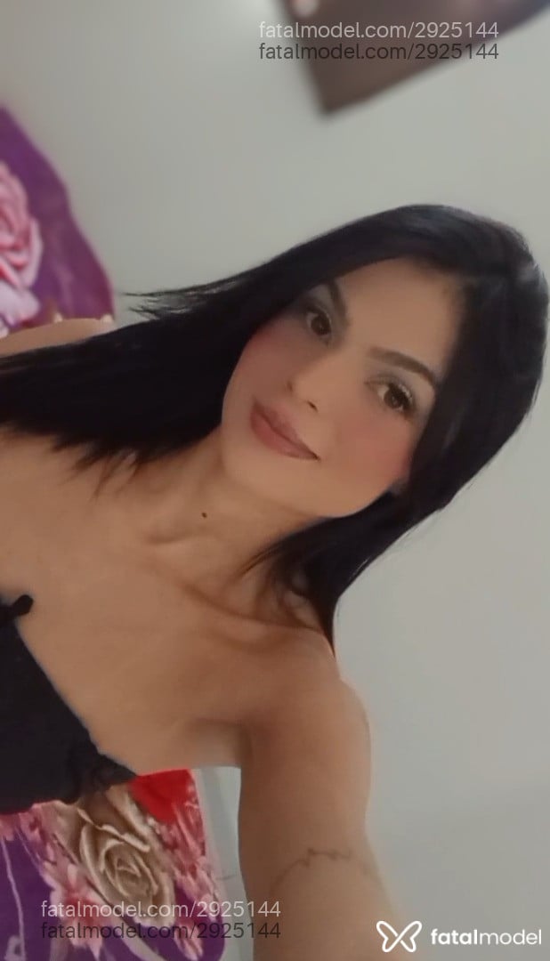 Acompanhante mulher morena (o) de olhos castanhos - Isabelle