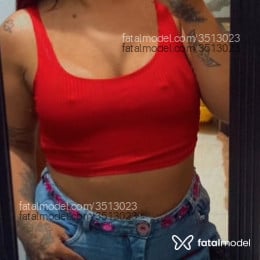 Acompanhante mulher ruiva (o) de olhos castanhos - Mary
