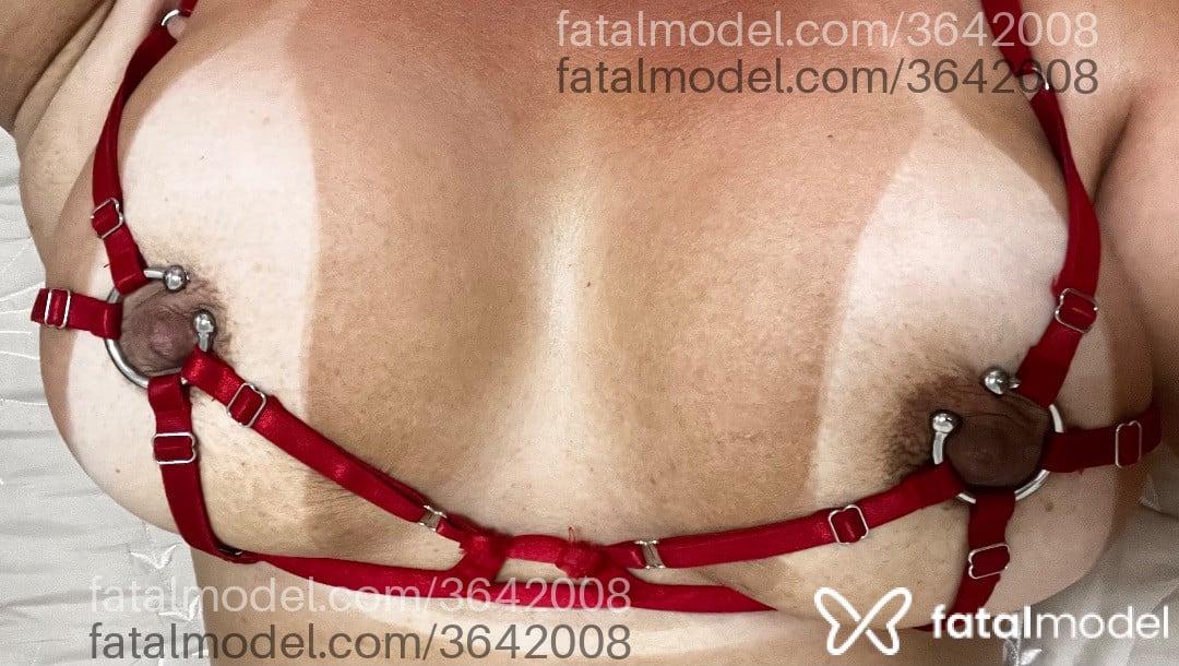 Acompanhante mulher loira (o) de olhos castanhos - Moranguinhogostoso