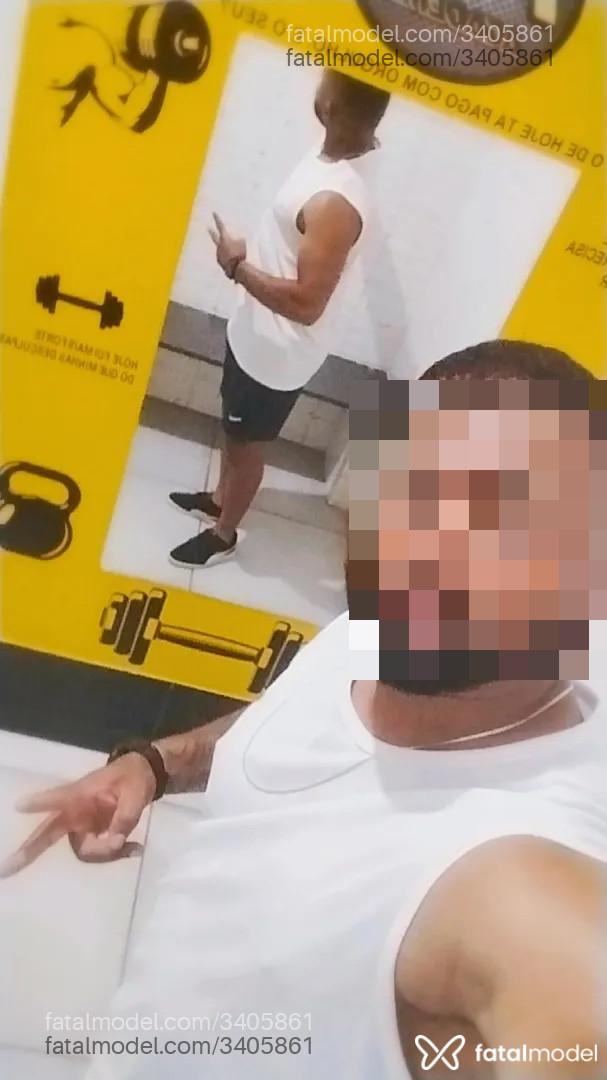 Acompanhante homem morena (o) de olhos castanhos - Douglas