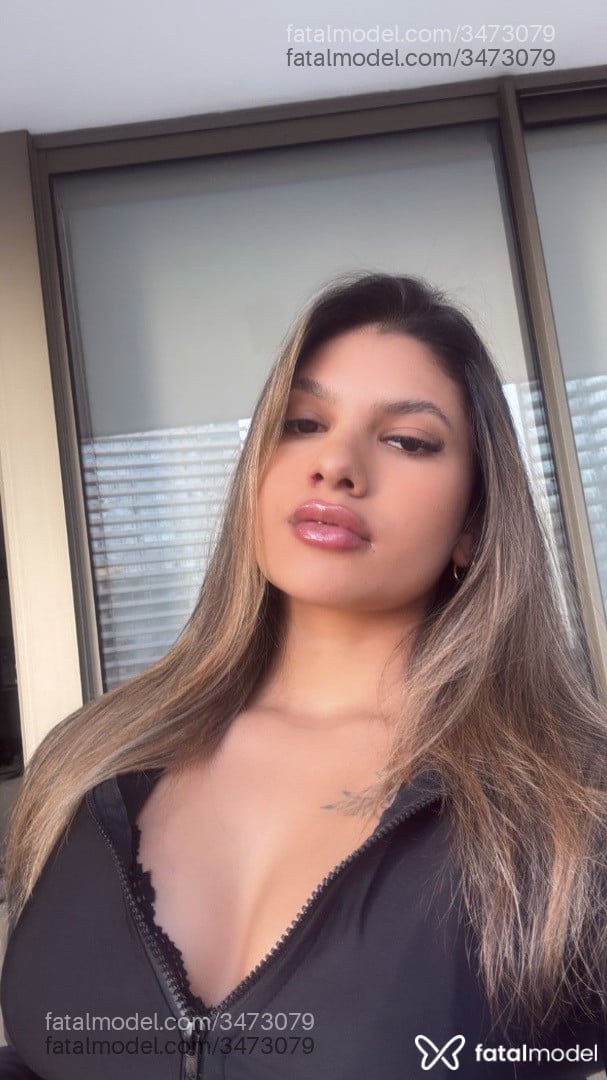 Acompanhante mulher ruiva (o) de olhos castanhos - Larissinhaa