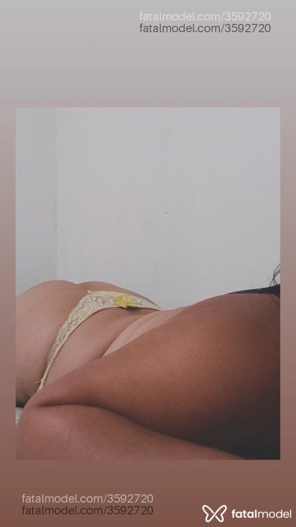 Acompanhante mulher morena (o) de olhos pretos - Priscila Oliveira
