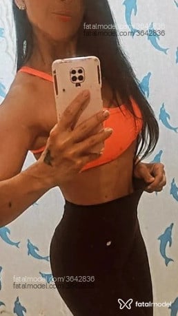 Acompanhante mulher morena (o) de olhos castanhos - Renata