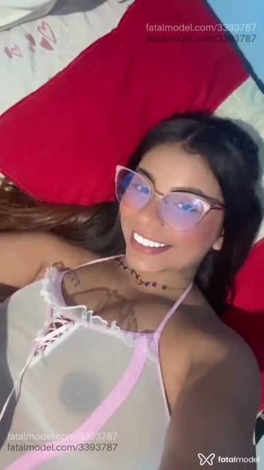Acompanhante mulher morena (o) de olhos castanhos - Patrícia Acompanhante mulher morena (o) de olhos castanhos - Patrícia