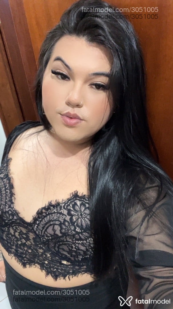 Acompanhante mulher trans morena (o) de olhos castanhos - Japaa