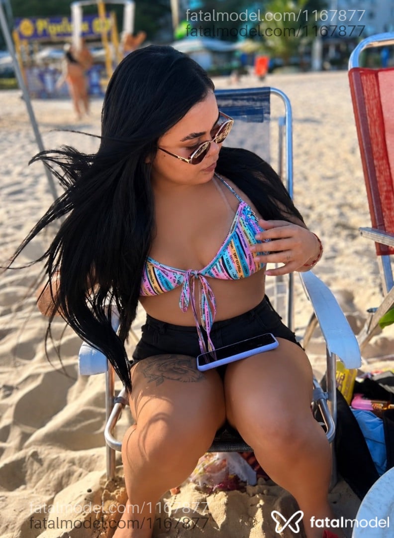 Acompanhante mulher morena (o) de olhos pretos - Carioquinhaa