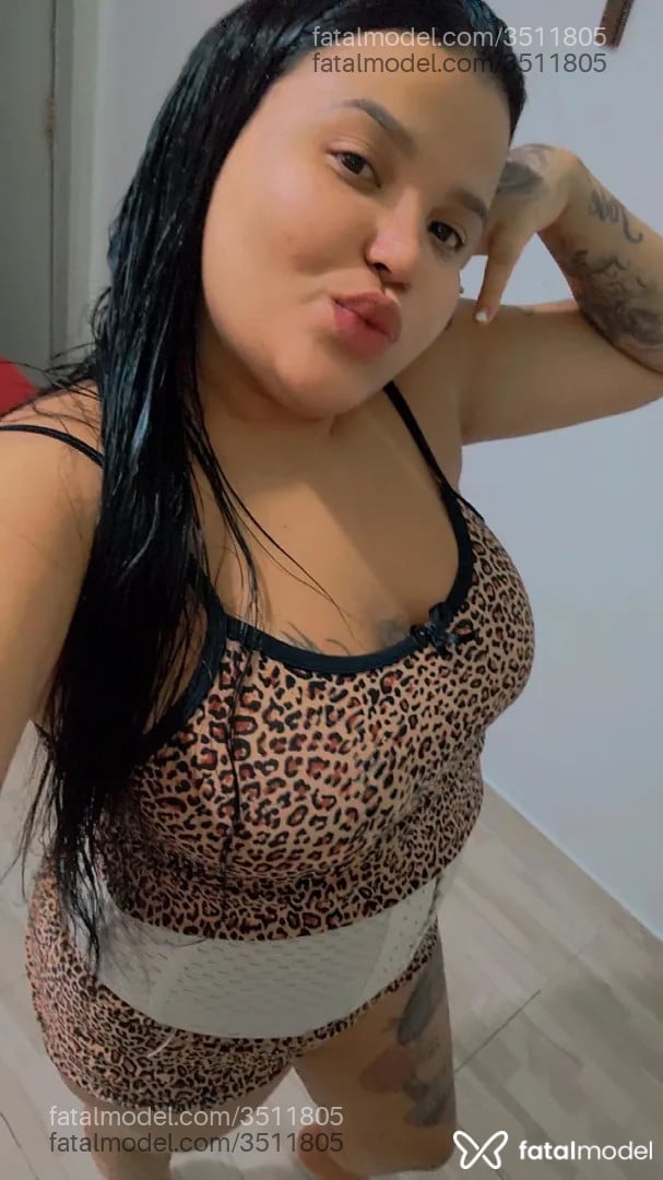 Acompanhante mulher morena (o) de olhos castanhos - Laura