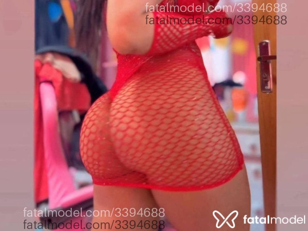 Acompanhante mulher morena (o) de olhos pretos - Kitana