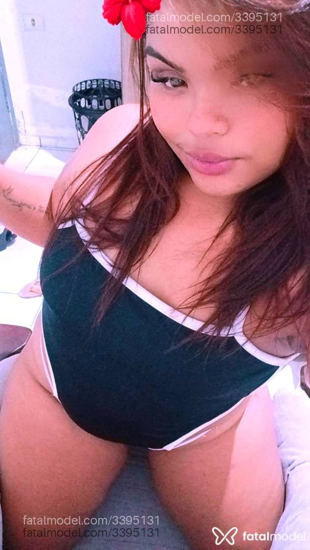 Acompanhante mulher morena (o) de olhos castanhos - Laryssa