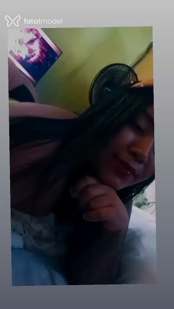 Acompanhante mulher morena (o) de olhos castanhos - Ayla Alves