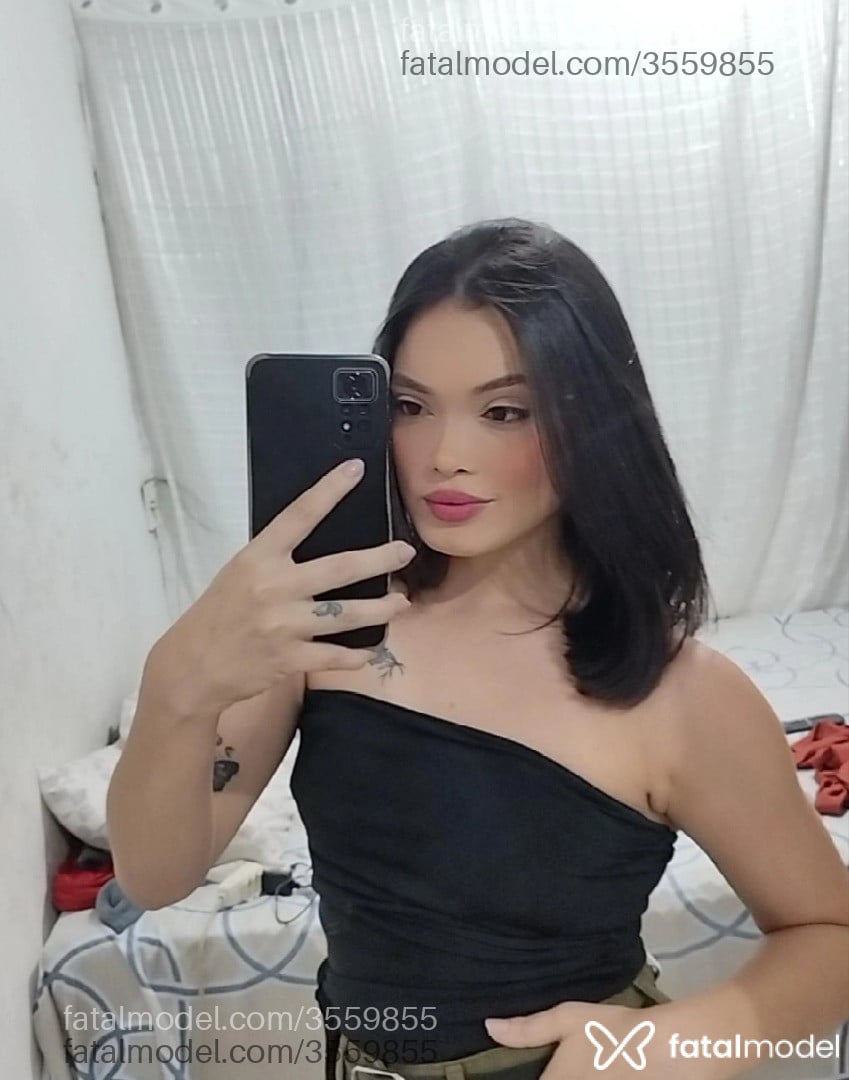 Acompanhante mulher morena (o) de olhos castanhos - Pierre