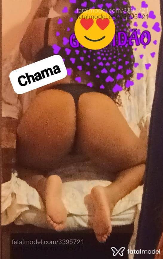 Acompanhante mulher com cabelo castanho de olhos mel - Kemy