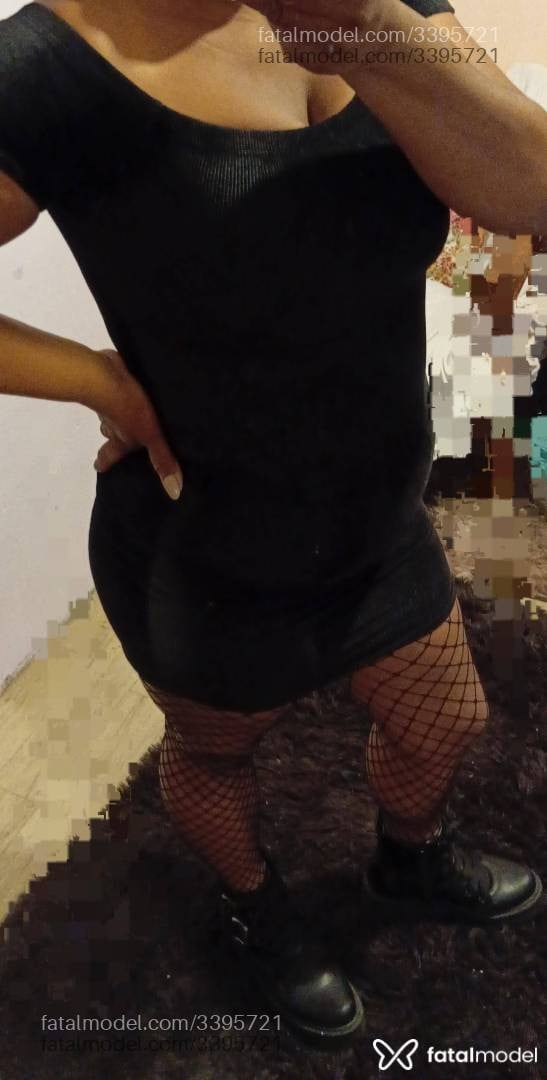 Acompanhante mulher com cabelo castanho de olhos mel - Kemy