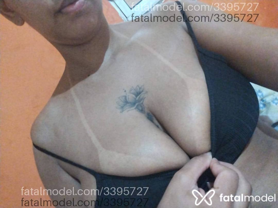Acompanhante mulher com cabelo castanho de olhos castanhos - Baixinhacg