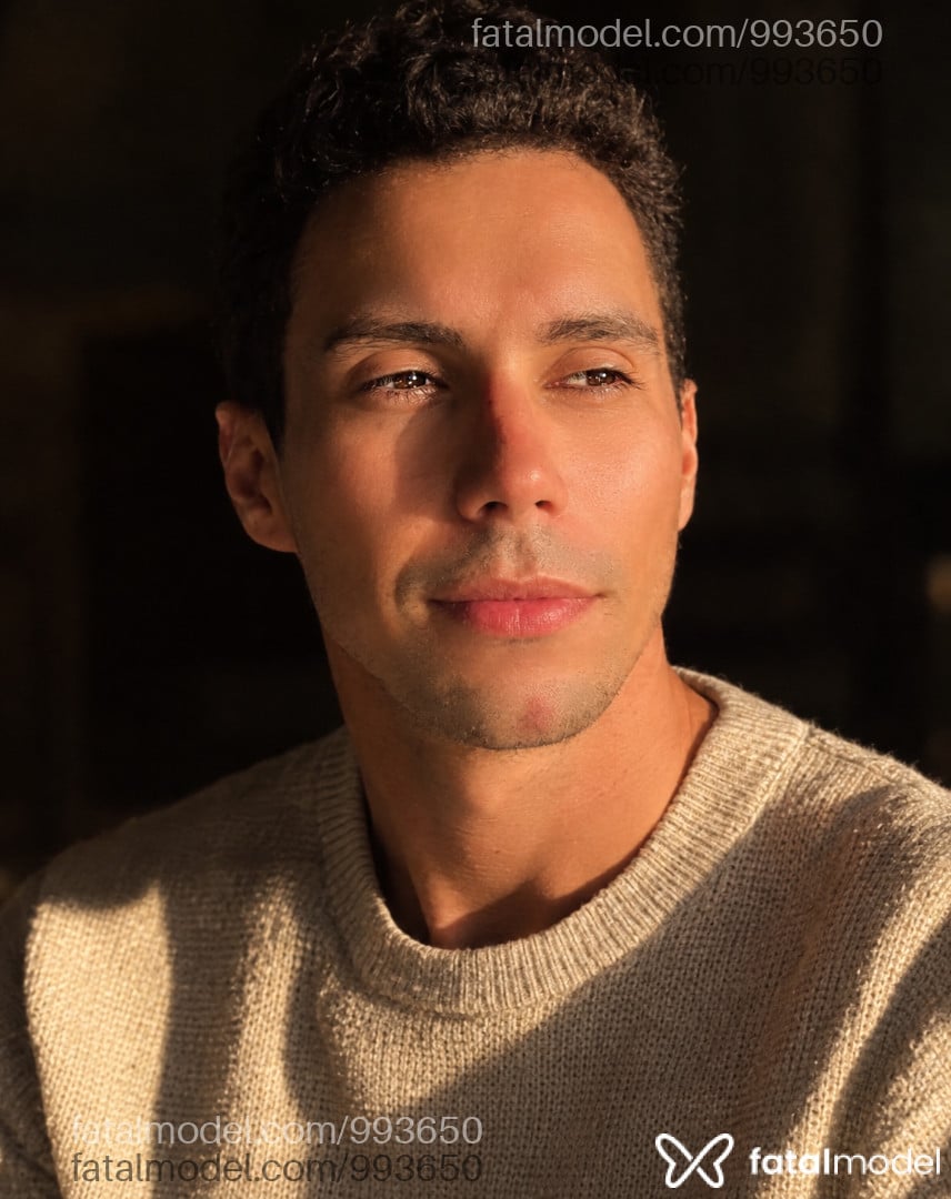 Acompanhante homem morena (o) de olhos castanhos - Magrinhotesudo