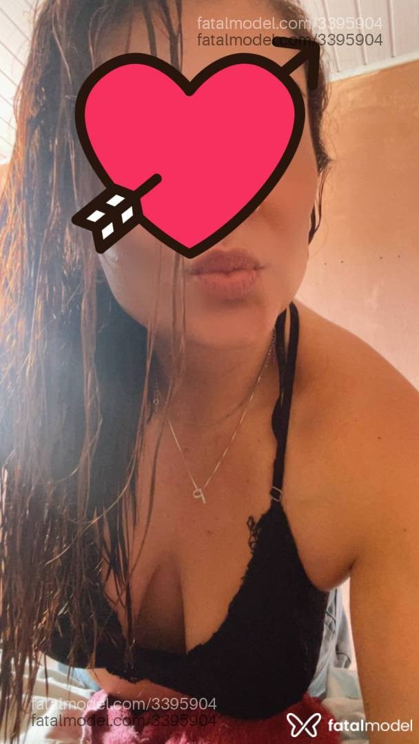Acompanhante mulher com cabelo castanho de olhos pretos - Marya Eduarda